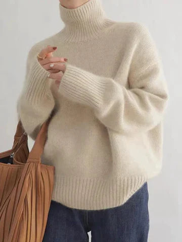 Hannah | Soft Cashmere Turtleneck