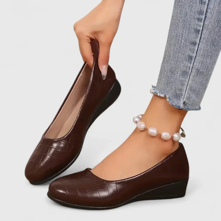 Sophie | Orthopedic Walking Shoes
