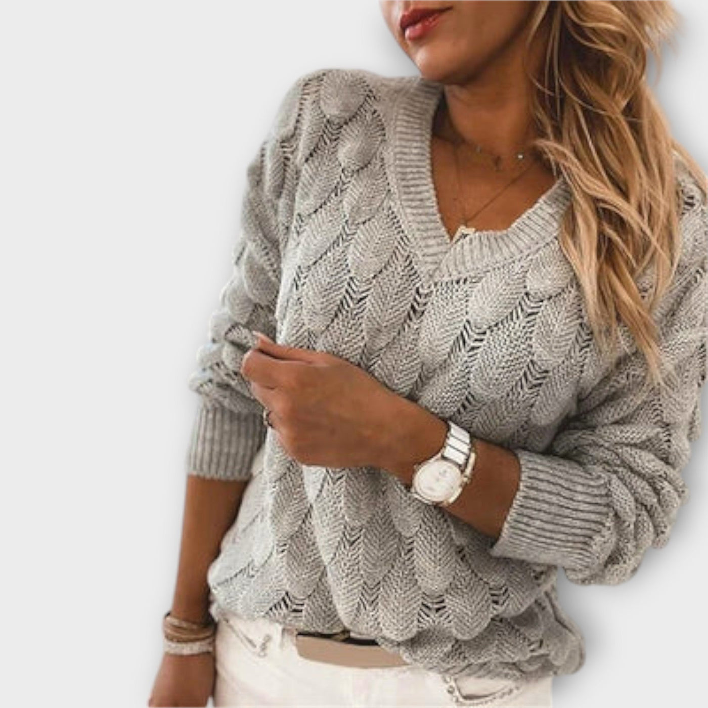 Mia | Stylish V-neck Pullover